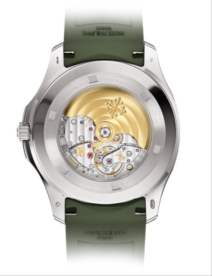 Patek Philippe Aquanaut / 5168G-010 / V69065