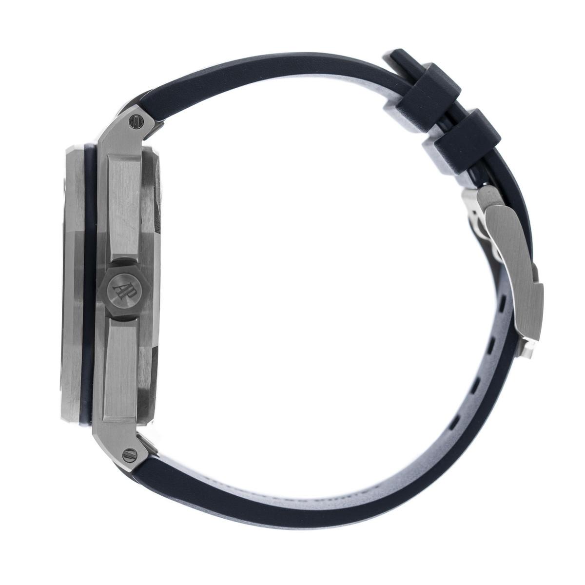 Audemars Piguet Royal Oak Offshore 15720ST.OO.A009CA.01