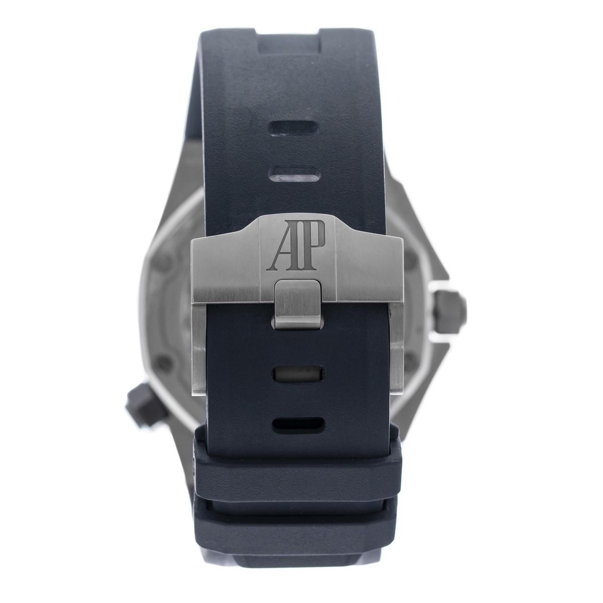 Audemars Piguet Royal Oak Offshore 15720ST.OO.A009CA.01