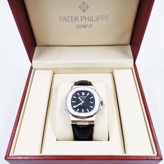 PATEK PHILIPPE NAUTILUS BLACK LEATHER