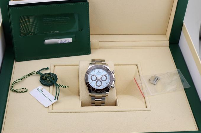 Rolex Daytona 116506 - New Unworn with Stickers - Full Set Platinum Ice Blue