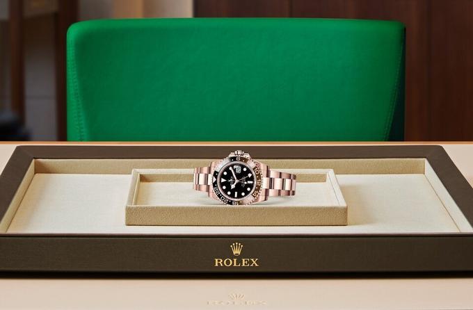 Rolex GMT-Master II 126715CHNR Rose Gold Box