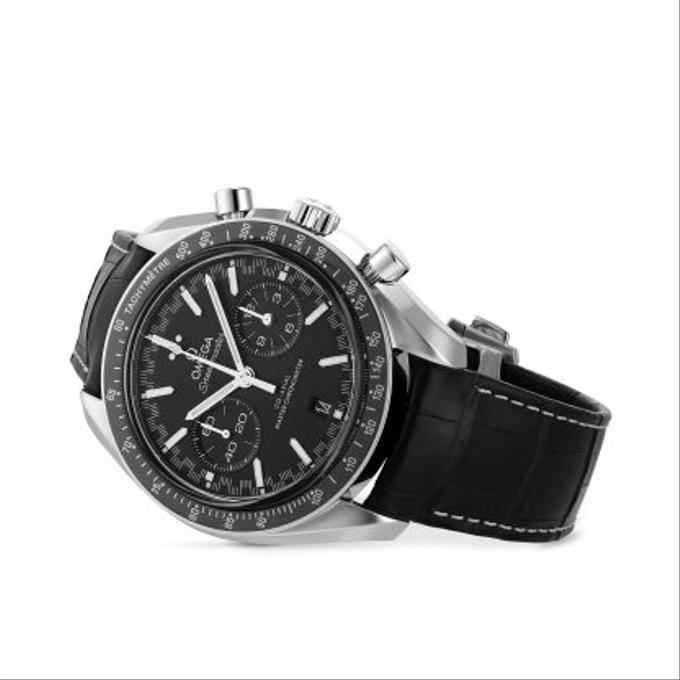 SPEEDMASTER RACING 44,25 MM, ACIER SUR BRACELET EN CUIR