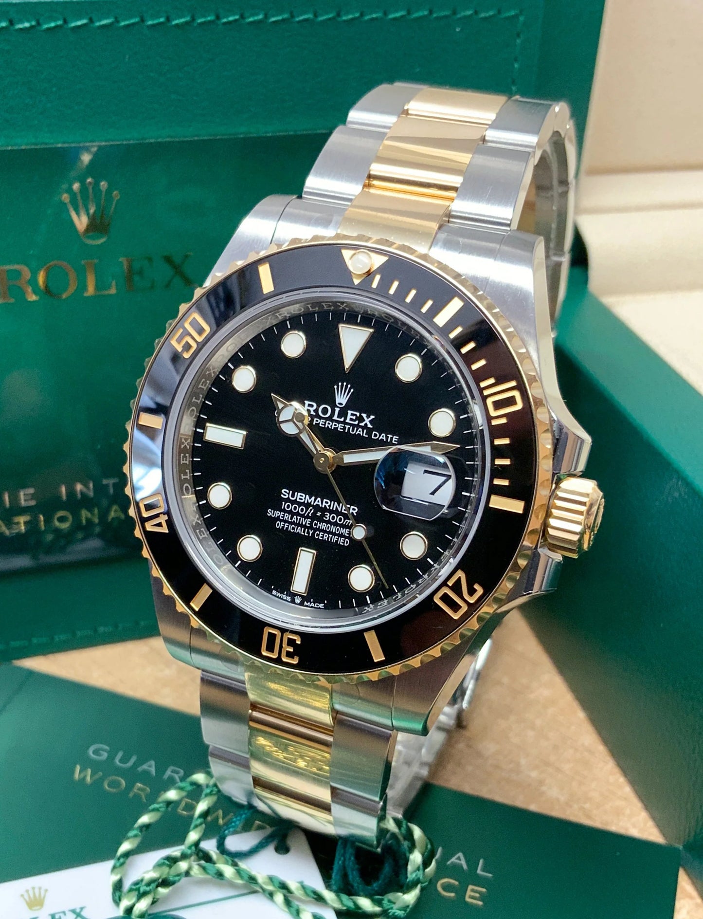 ROLEX SUBMARINER BLACK AND GOLD