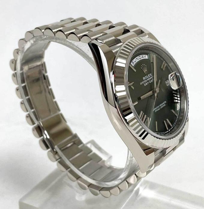 ROLEX PRESIDENT DAY-DATE 40MM - OLIVE WHITE GOLD