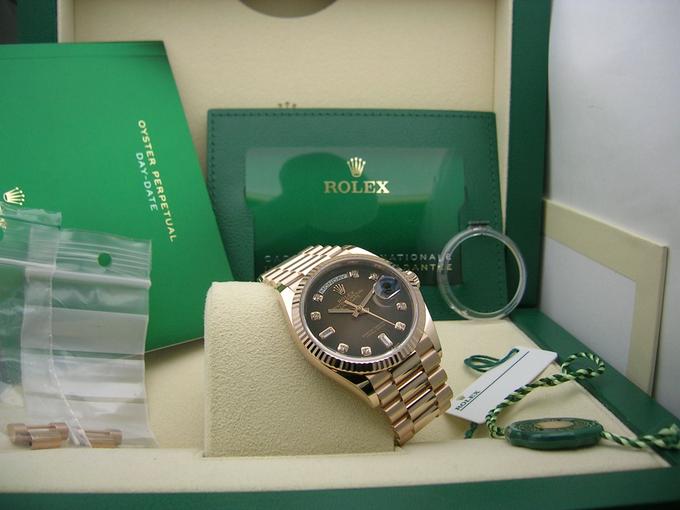 Rolex Day-Date 36 36mm - FULL SET 2022 - Ref. 128235