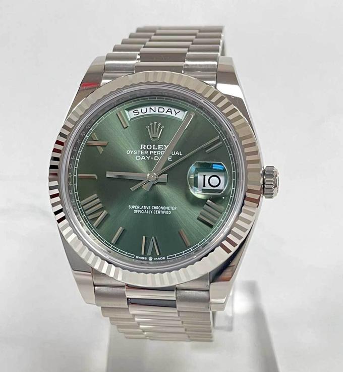 ROLEX PRESIDENT DAY-DATE 40MM - OLIVE WHITE GOLD