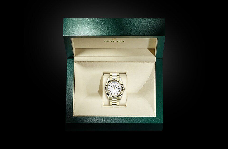 Rolex Day-Date Oyster, 40 mm, or jaune
